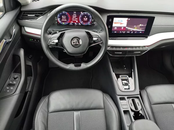 Škoda Octavia 2,0 TDI 110Kw DSG Style combi - foto 16