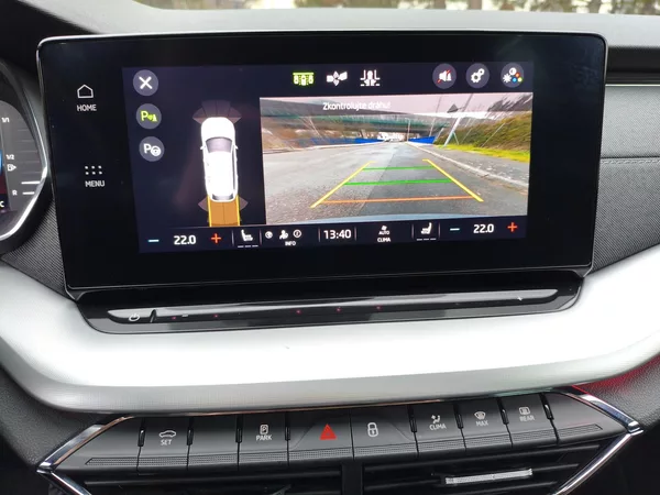 Škoda Octavia 2,0 TDI 110Kw DSG Style combi - foto 17