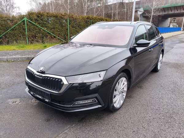 Škoda Octavia 2,0 TDI 110Kw DSG Style combi - foto 2