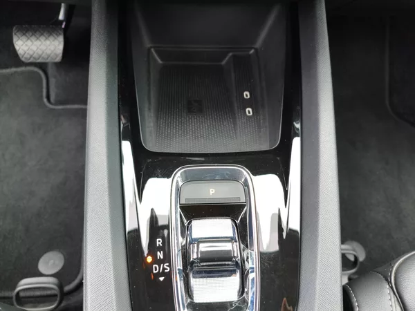 Škoda Octavia 2,0 TDI 110Kw DSG Style combi - foto 24
