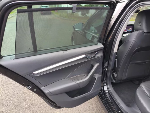 Škoda Octavia 2,0 TDI 110Kw DSG Style combi - foto 25
