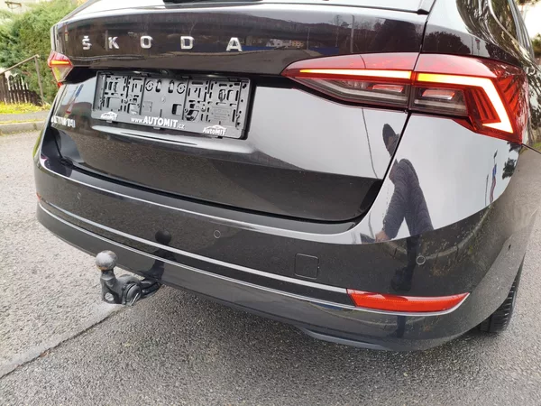 Škoda Octavia 2,0 TDI 110Kw DSG Style combi - foto 32