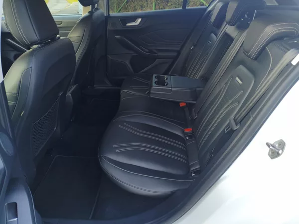 Ford Focus 2,0 Tdci 110Kw Vignale 8AT - foto 16