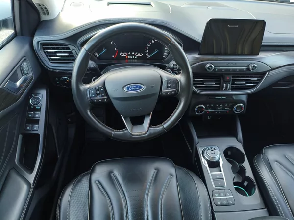 Ford Focus 2,0 Tdci 110Kw Vignale 8AT - foto 17