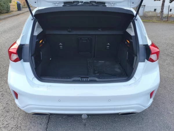 Ford Focus 2,0 Tdci 110Kw Vignale 8AT - foto 29
