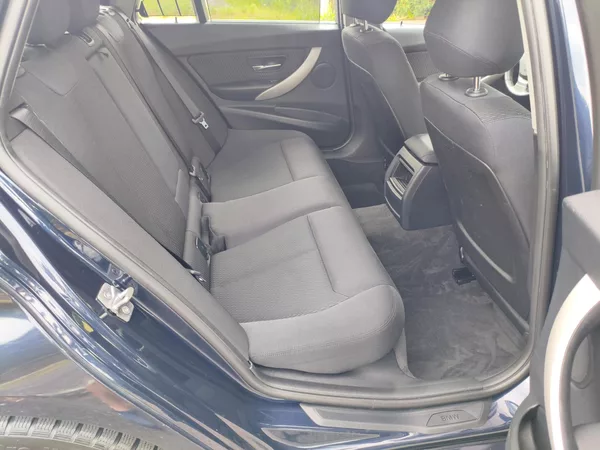 BMW Řada 3 318 D 105Kw combi - foto 14