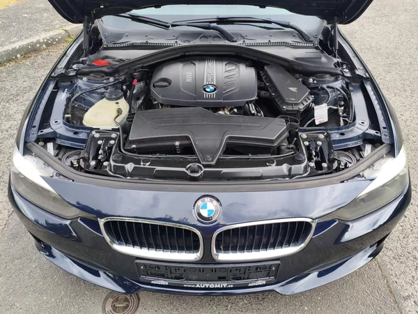BMW Řada 3 318 D 105Kw combi - foto 29