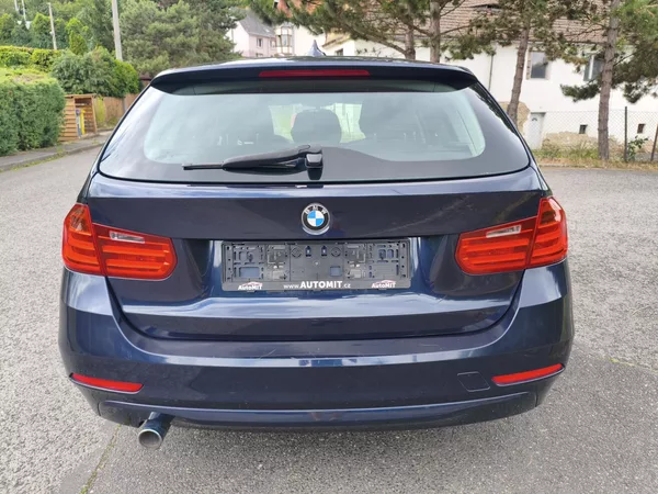 BMW Řada 3 318 D 105Kw combi - foto 9