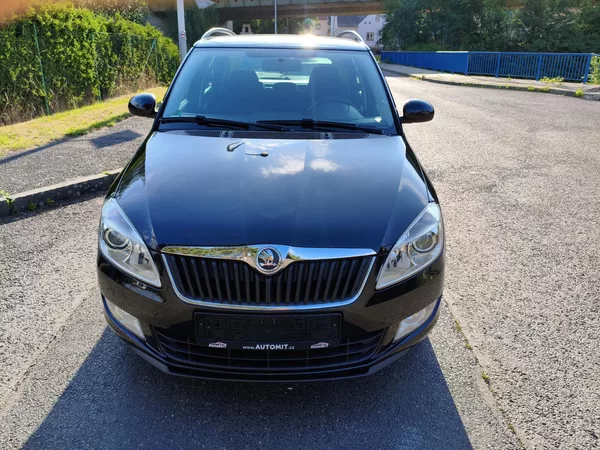 Škoda Fabia 1,2 TSI Style Fresh Combi - foto 9