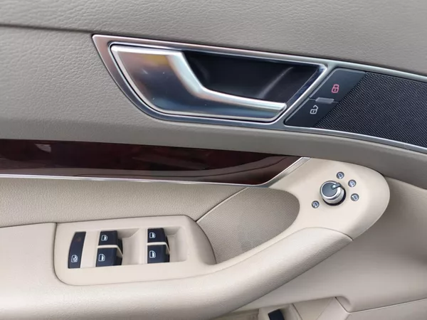 Audi A6 3,0 TDI Quattro Avant 176Kw - foto 23