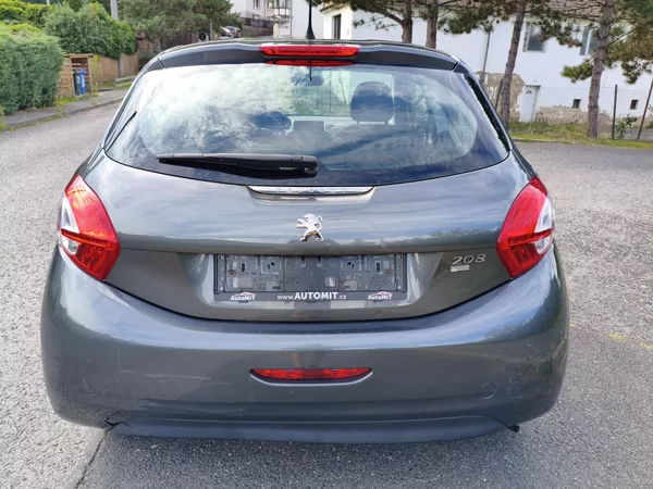 Peugeot 208 1,6 eHDI 68Kw - foto 10