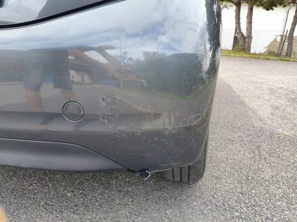 Peugeot 208 1,6 eHDI 68Kw - foto 29
