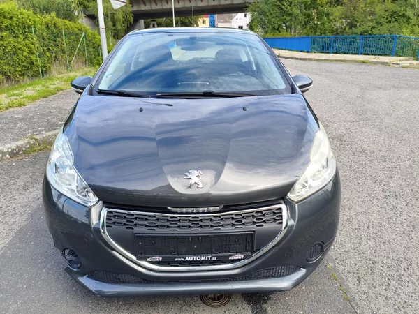 Peugeot 208 1,6 eHDI 68Kw - foto 9