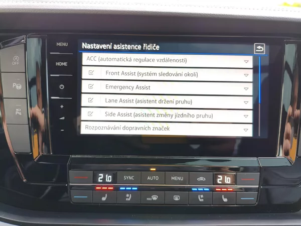 Volkswagen Touareg 3,0 TDI Individual 210 KW - foto 13