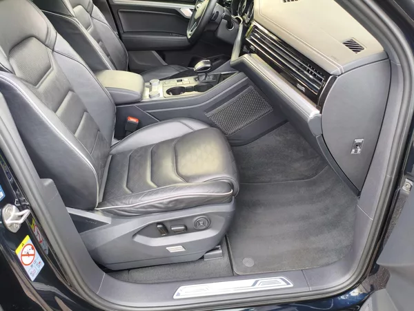 Volkswagen Touareg 3,0 TDI Individual 210 KW - foto 29