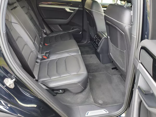 Volkswagen Touareg 3,0 TDI Individual 210 KW - foto 30