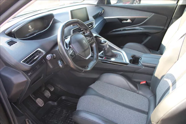 Peugeot 3008 1,2 PureTech 1.MAJ,ČR,ALLURE - foto 10