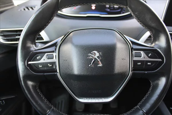 Peugeot 3008 1,2 PureTech 1.MAJ,ČR,ALLURE - foto 13