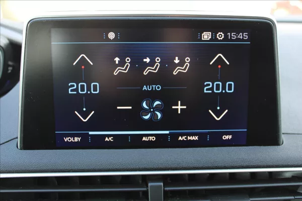 Peugeot 3008 1,2 PureTech 1.MAJ,ČR,ALLURE - foto 21
