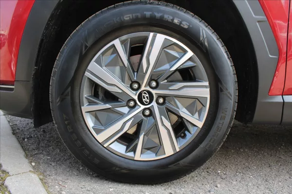 Hyundai Tucson 1,6 T-GDI ČR,1.MAJITEL, SMART - foto 29