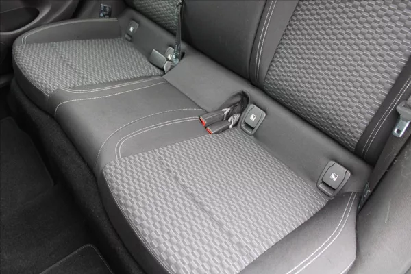 Opel Astra 1,6 CDTi AUTOMAT,DPH,TAŽNÉ - foto 23