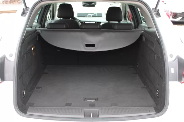 Opel Astra 1,6 CDTi AUTOMAT,DPH,TAŽNÉ - foto 24