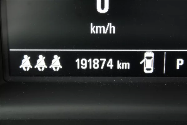 Opel Astra 1,6 CDTi AUTOMAT,DPH,TAŽNÉ - foto 9