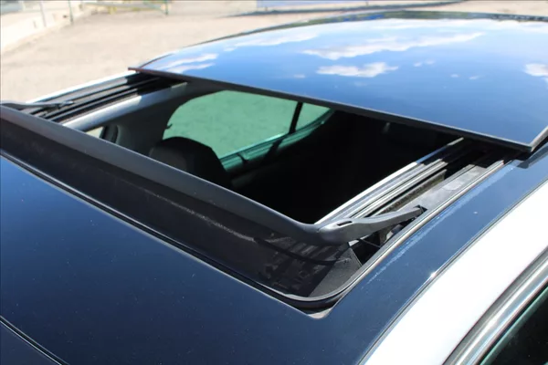 Škoda Superb 2,0 TDI 1.MAJ,A/T,4x4,STYLE - foto 37