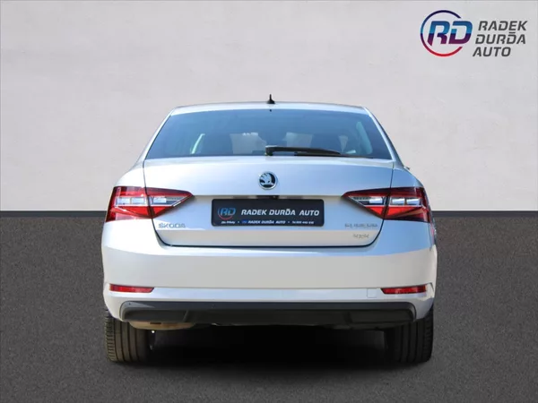 Škoda Superb 2,0 TDI 1.MAJ,A/T,4x4,STYLE - foto 6