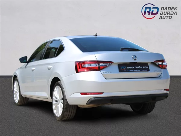 Škoda Superb 2,0 TDI 1.MAJ,A/T,4x4,STYLE - foto 7