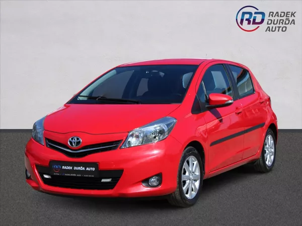 Toyota Yaris 1,3 VVT-i NOVÉ V ČR,TAŽNÉ