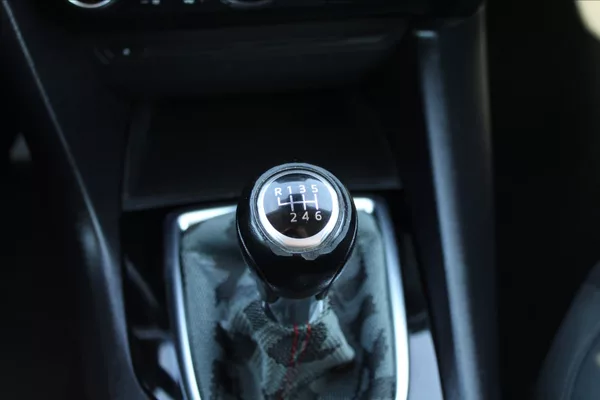 Mazda 3 2,0 i NOVÉ V ČR - foto 20