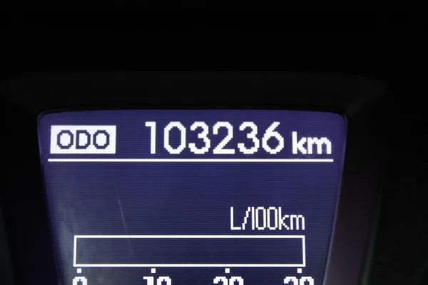 Hyundai i30 1,6 i ČR,1.MAJ,WEEKEND DESIGN - foto 9