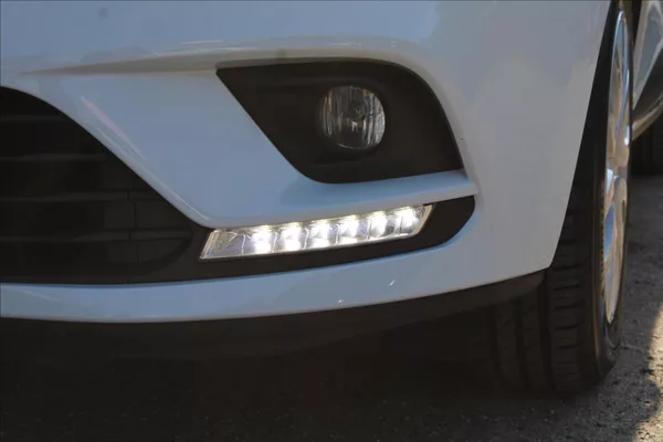 Renault Clio 1,2 i NOVÉ V ČR,1.MAJITEL - foto 23