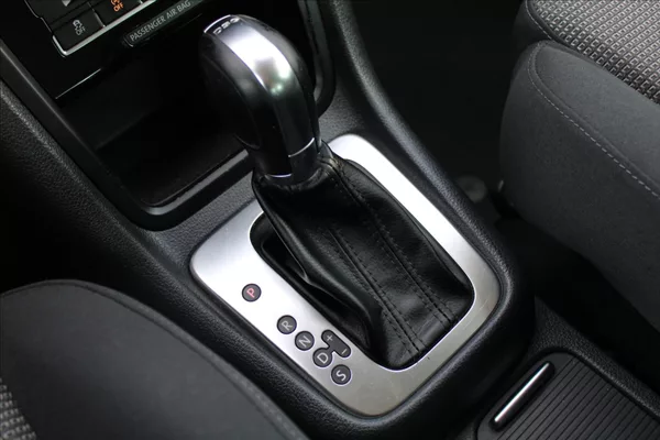 Volkswagen Sharan 2,0 TDI AUTOMAT,7 MÍST - foto 15