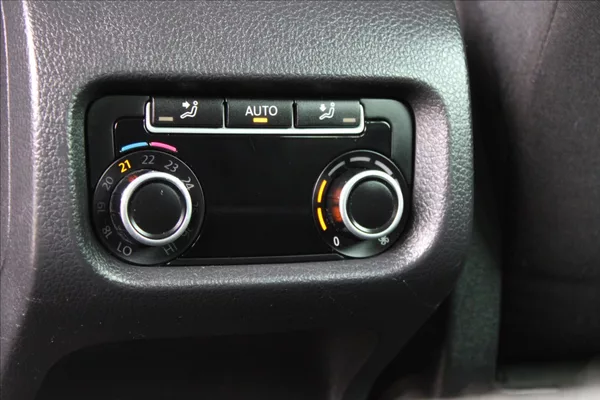 Volkswagen Sharan 2,0 TDI AUTOMAT,7 MÍST - foto 21