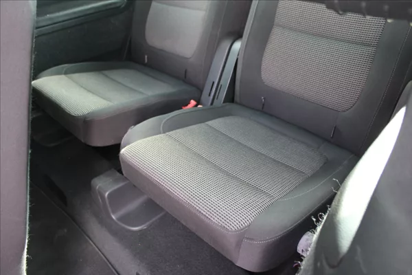Volkswagen Sharan 2,0 TDI AUTOMAT,7 MÍST - foto 22