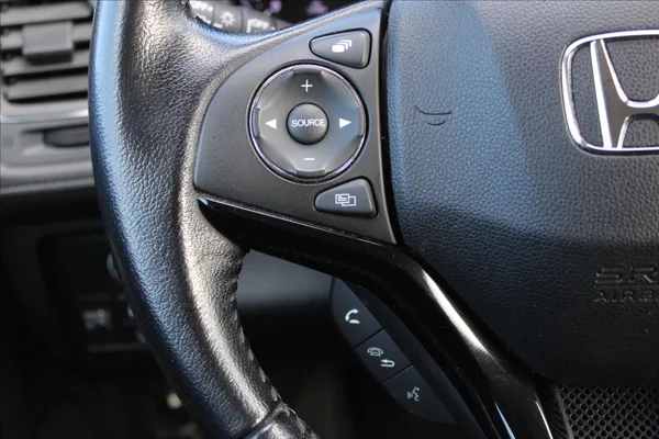 Honda HR-V 1,5 V-TEC ČR,1.MAJ,ELEGANCE - foto 17