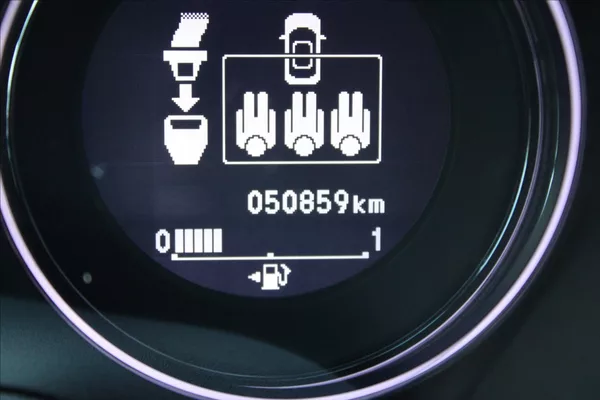Honda HR-V 1,5 V-TEC ČR,1.MAJ,ELEGANCE - foto 9
