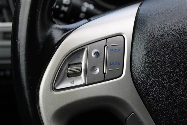 Hyundai ix35 1,6 i ČR,TAŽNÉ,TRIKOLOR PLUS - foto 16