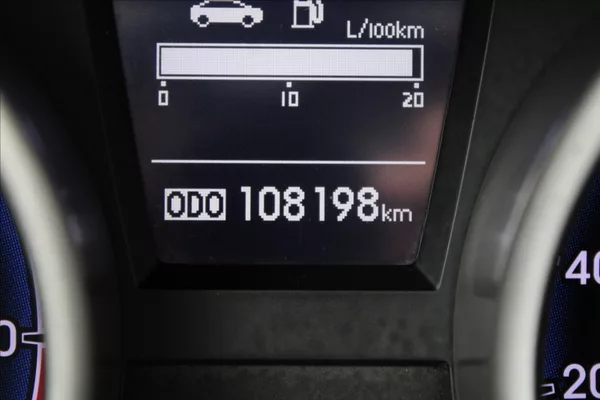 Hyundai ix35 1,6 i ČR,TAŽNÉ,TRIKOLOR PLUS - foto 9