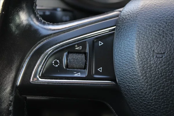 Škoda Octavia 2,0 TDI ČR,TAŽNÉ,ELEGANCE - foto 18