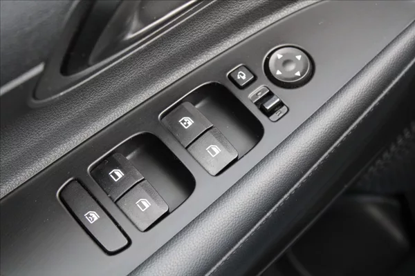 Hyundai Bayon 1,2 i ČR,1.MAJ,DPH,ZÁRUKA - foto 20