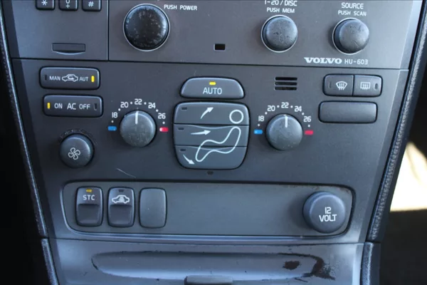 Volvo V70 2,4 D NOVÉ V ČR,1.MAJITEL - foto 12