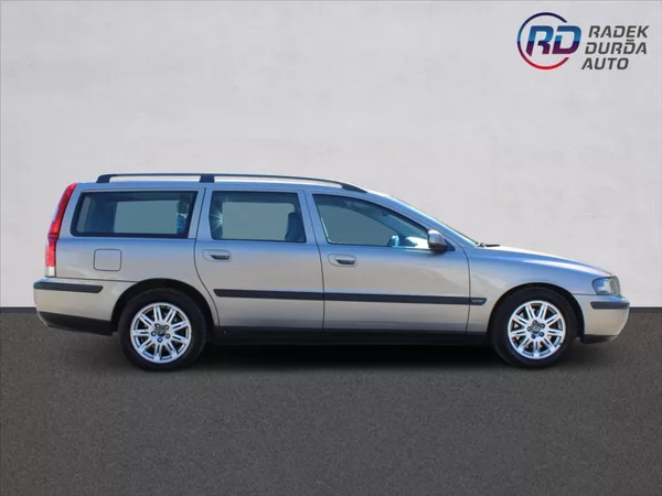 Volvo V70 2,4 D NOVÉ V ČR,1.MAJITEL - foto 4