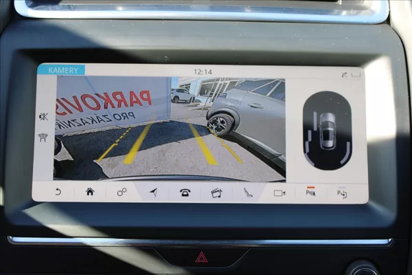 Jaguar E-Pace 2,0 D180 ČR,4x4,AUTOMAT,S - foto 13