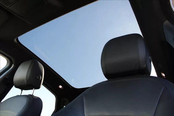 Jaguar E-Pace 2,0 D180 ČR,4x4,AUTOMAT,S - foto 30