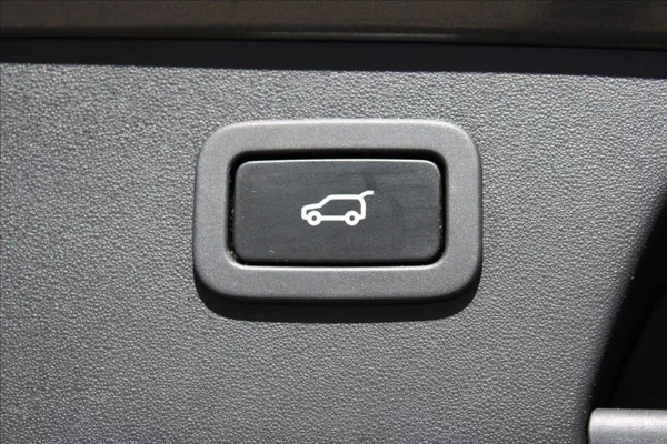 Jaguar E-Pace 2,0 D180 ČR,4x4,AUTOMAT,S - foto 33