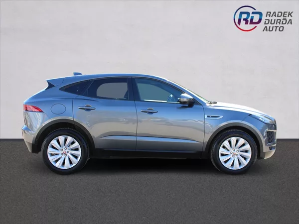 Jaguar E-Pace 2,0 D180 ČR,4x4,AUTOMAT,S - foto 4