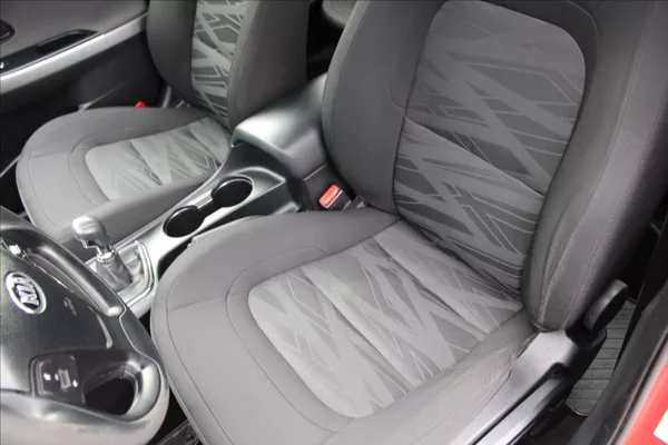 Kia Ceed 1,4 i NOVÉ V ČR - foto 18